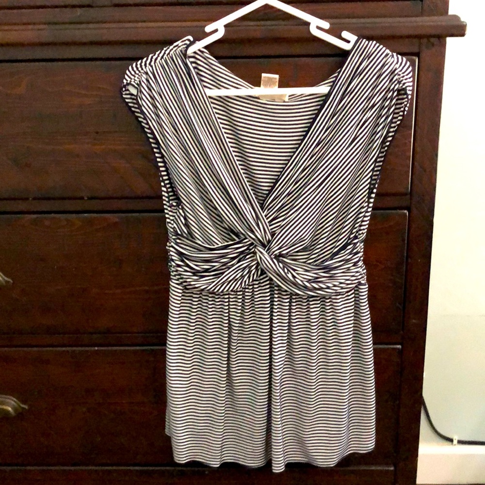 MSSP Women’s sleeveless blouse